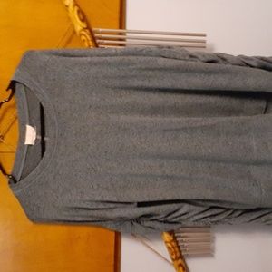 Carlson marbled  lite green top  size large